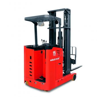 Xe nâng đứng lái