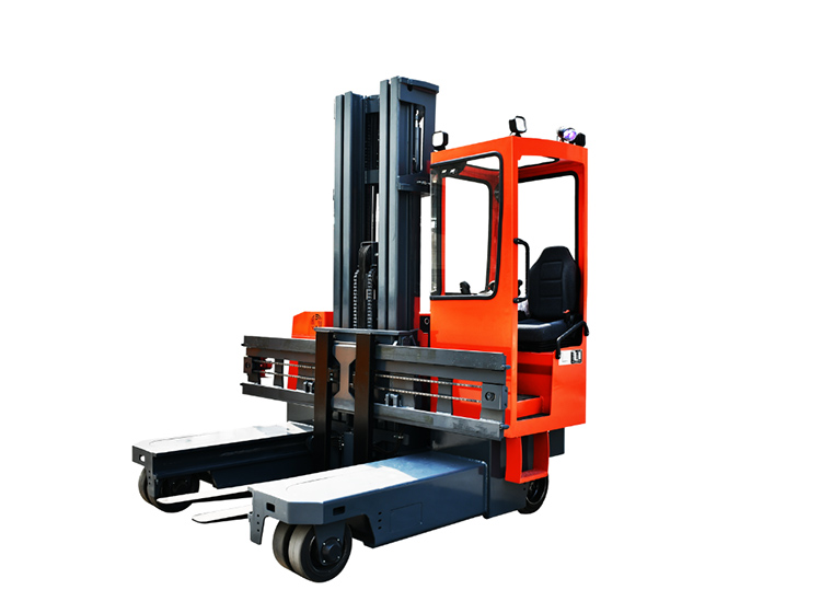 Xe nâng đa hướng
