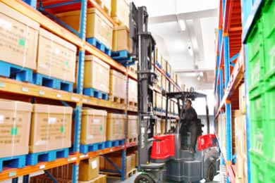 Xe nâng khớp nối là gì?