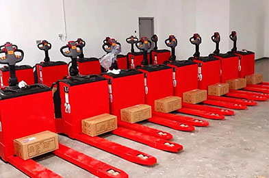 21 thiết bị xử lý vật liệu Forkvance đã được giao cho khách hàng