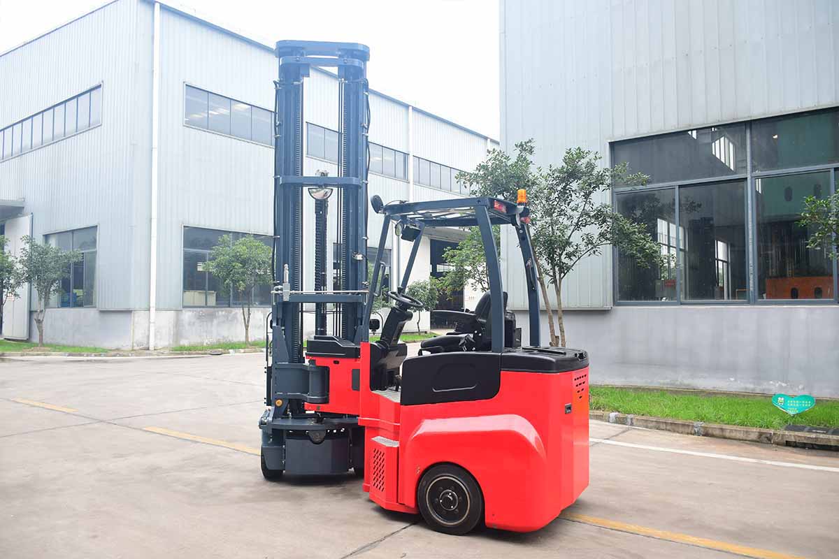 Forkvance đã ra mắt dòng xe nâng khớp nối MJ